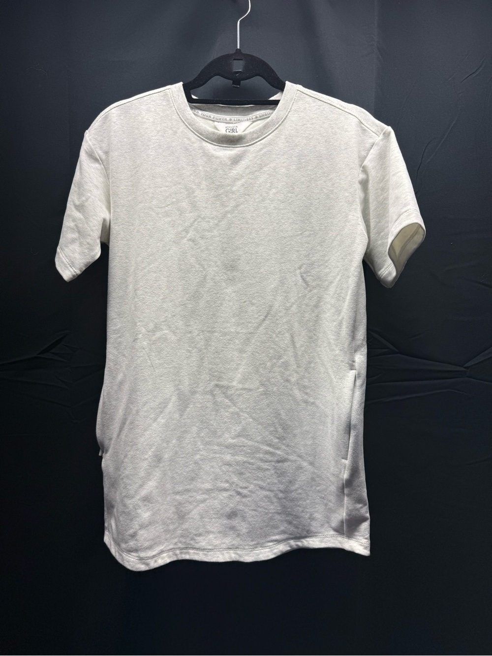 Like new Athleta Girl Short Sleeve Dress- Light Gray Sz Lg (2ar)